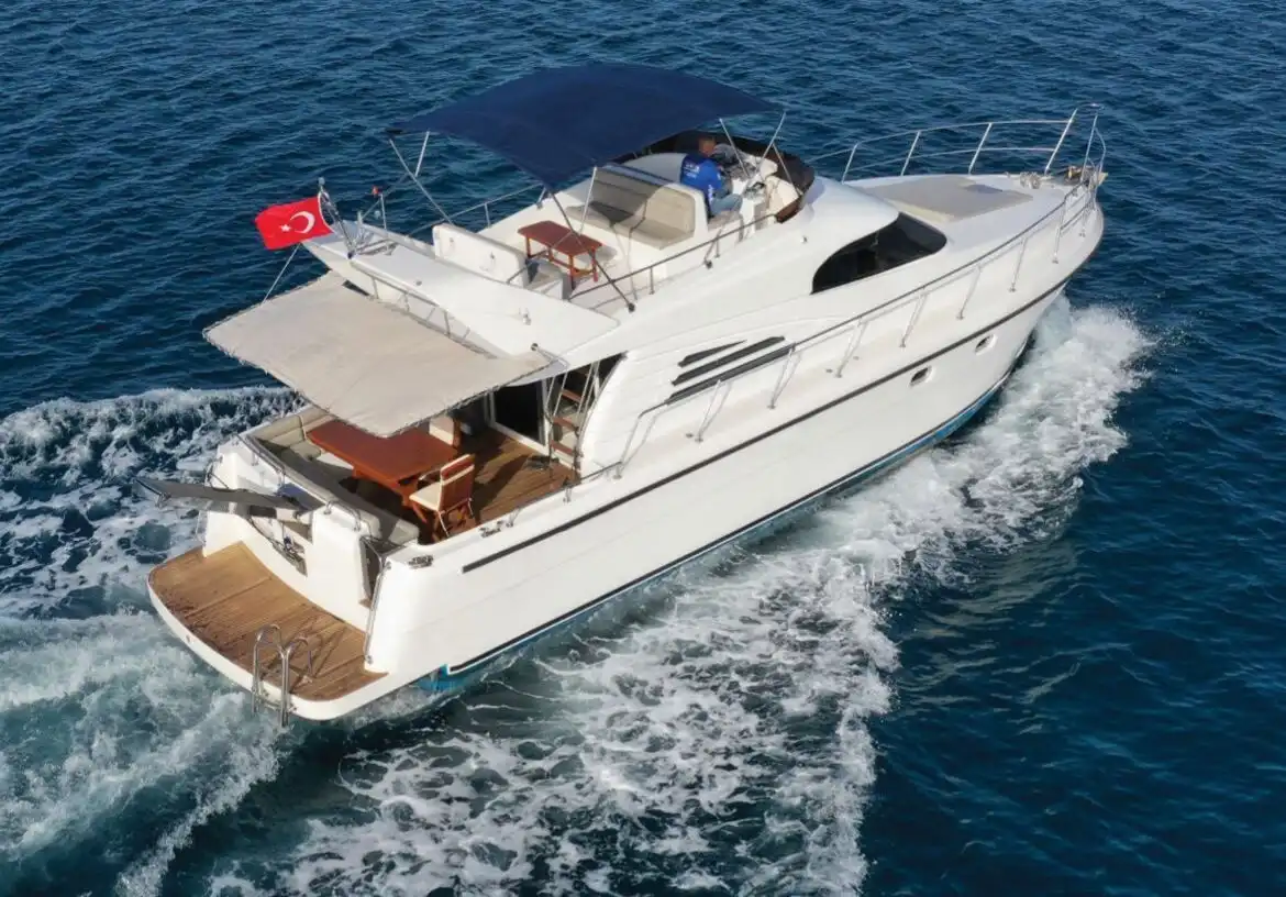 Kemer Yat Kiralama 16m Özel Yapım Deluxe